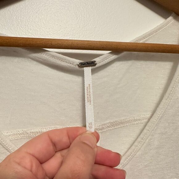 Free People Top Women's XS Bittersweet Ivory Linen Blend Cold Shoulder Shirt - Picture 5 of 7